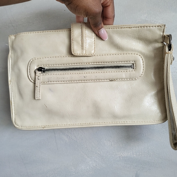 Guess Ivory Cream Studded Wristlet Clutch 11 x 7 Rare Y2K - Picture 5 of 16